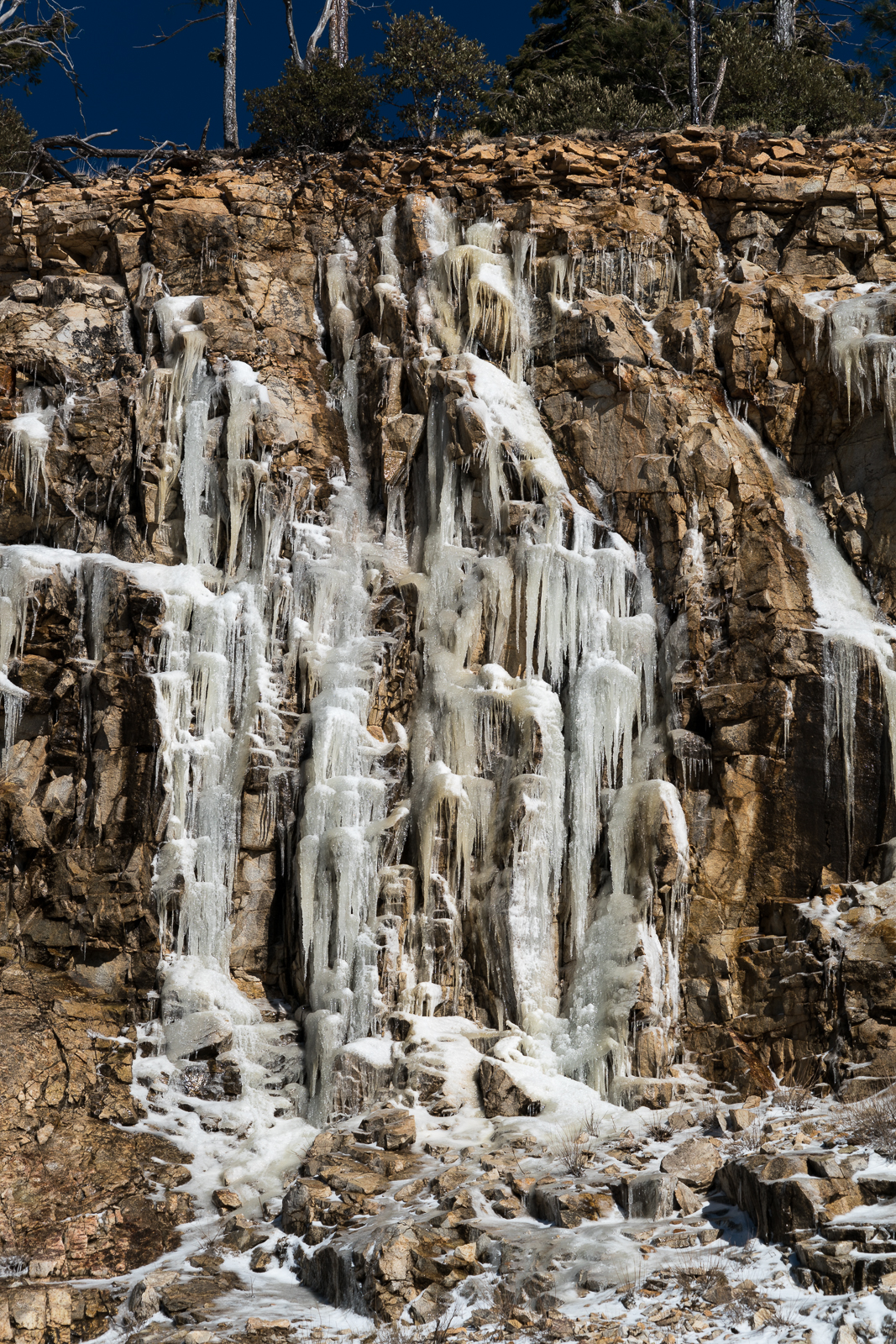 Ice on the roadcut above the Ridgeline Parking pullout. February 2016.